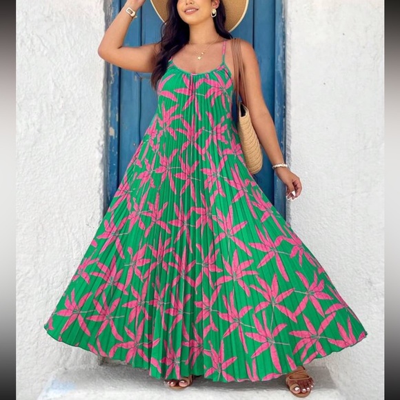 Floral Maxi Dress - Picture 11 of 13